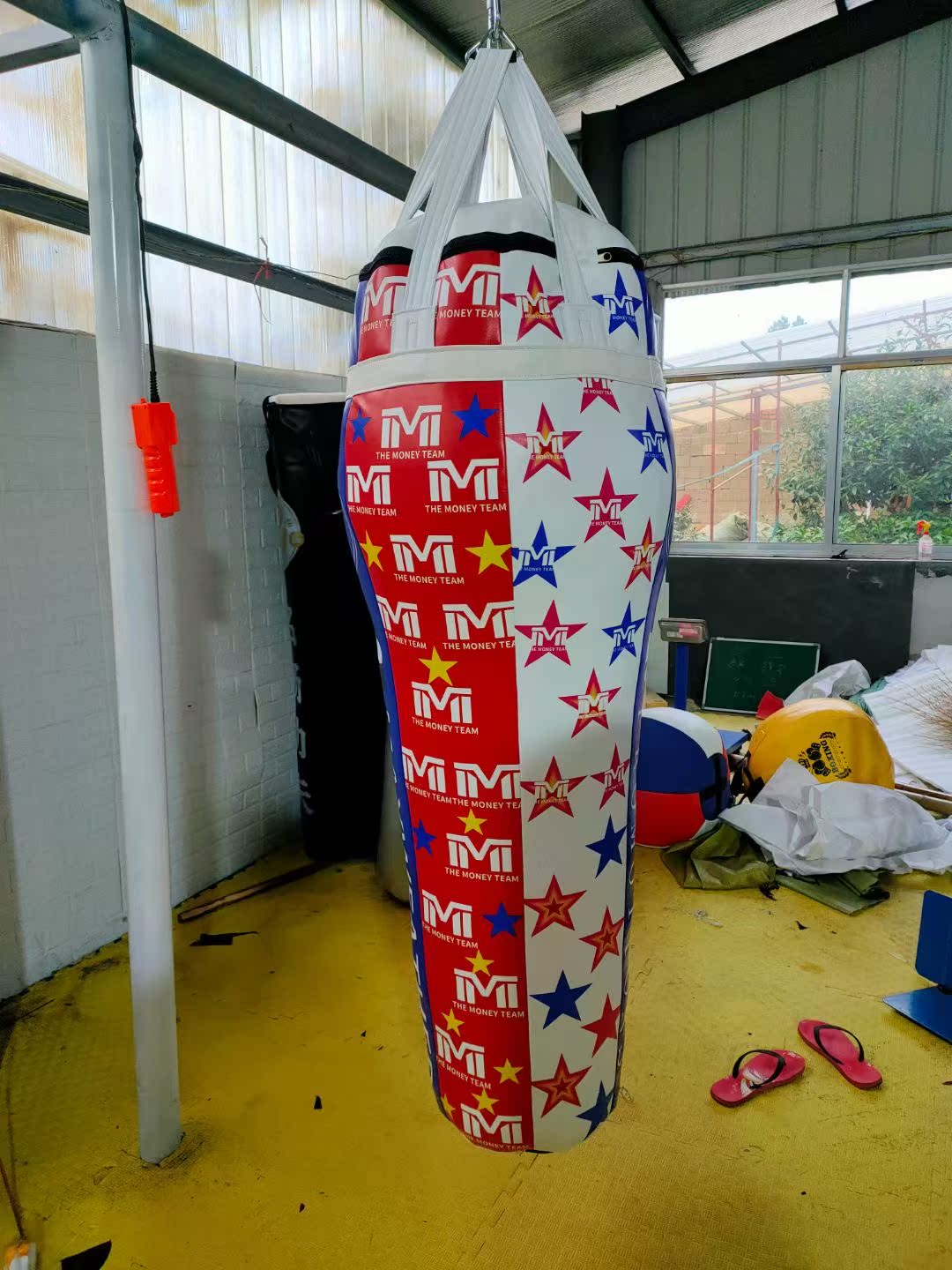 Boxing sandbag Sanda vertical hanging sandbag Boxing adult children home gym Taekwondo training equipment