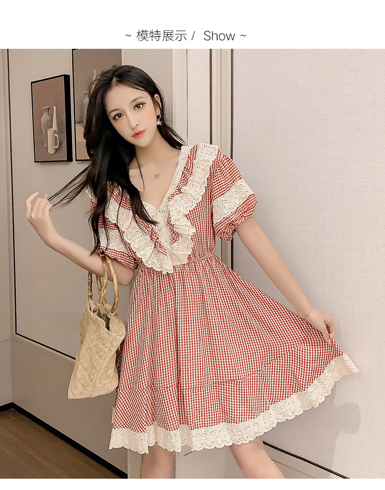 VK旗艦店 韓系復古收腰格紋蕾絲拼接短袖洋裝