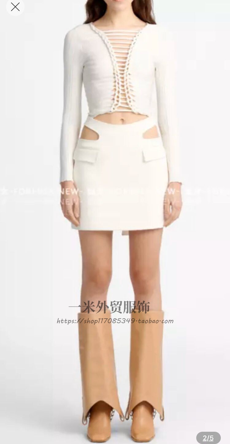 Which one is satisfied with A small skirt, cut the Mark pure tail hollow belt, hip short skirt