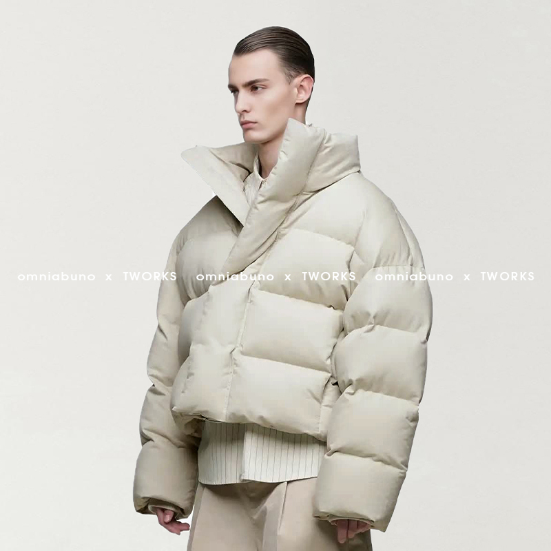 Short Stand-Collar Puffer down Jacket for Men and Women, Loose Thickened Bread-Style Coat, Trendy Niche Designer Outerwear