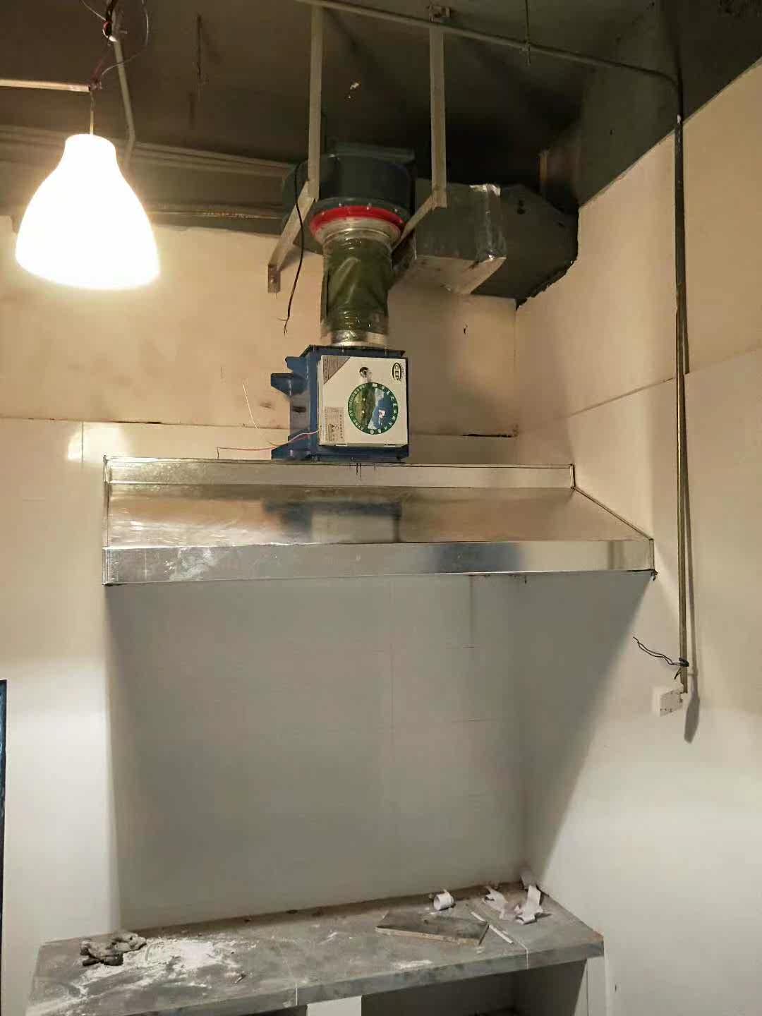 Anhui Changze ventilation stainless steel fume hood Hotel kitchen fume hood white iron fume hood installation