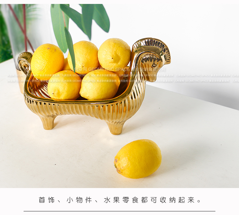 European gold plated ceramic pony receive plate snack tray was modern home sitting room table creative compote