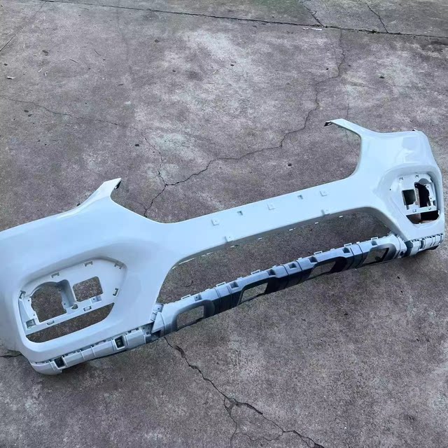 Suitable for 17 Great Wall Haval H6 blue label sports version front bumper front bumper Harvard H6 front bumper front surround guard