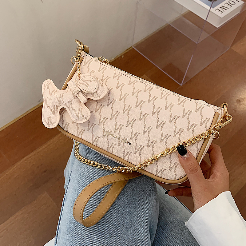 Hong Kong tide brand high-end small bag women's 2022 Korean version of the wild one-shoulder messenger fashion chain small square bag