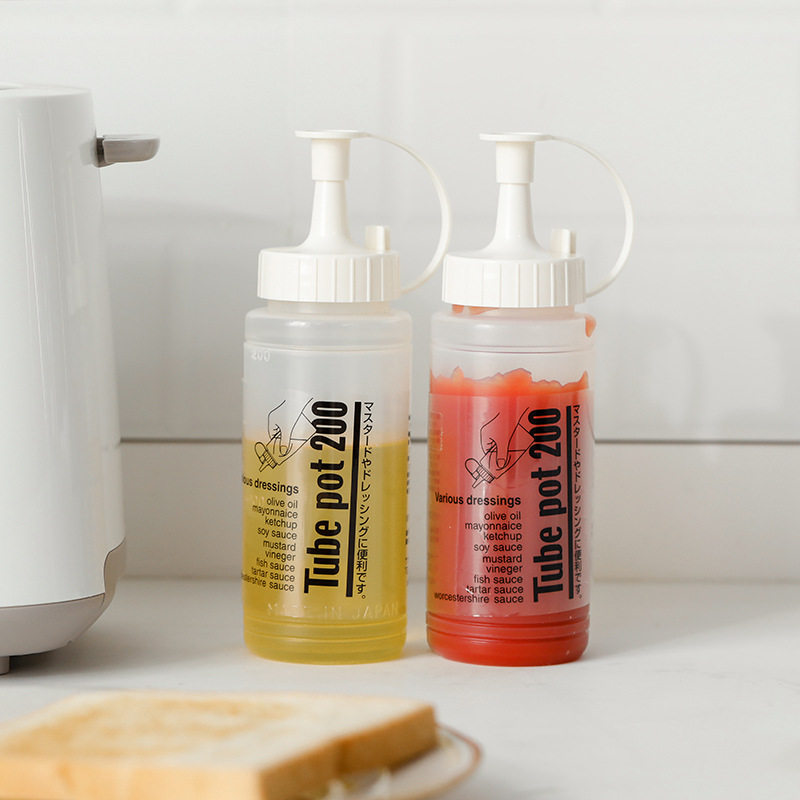 Japan imported seasoning bottle can leak-proof oil bottle honey tip bottle with lid jam salad dressing squeeze bottle