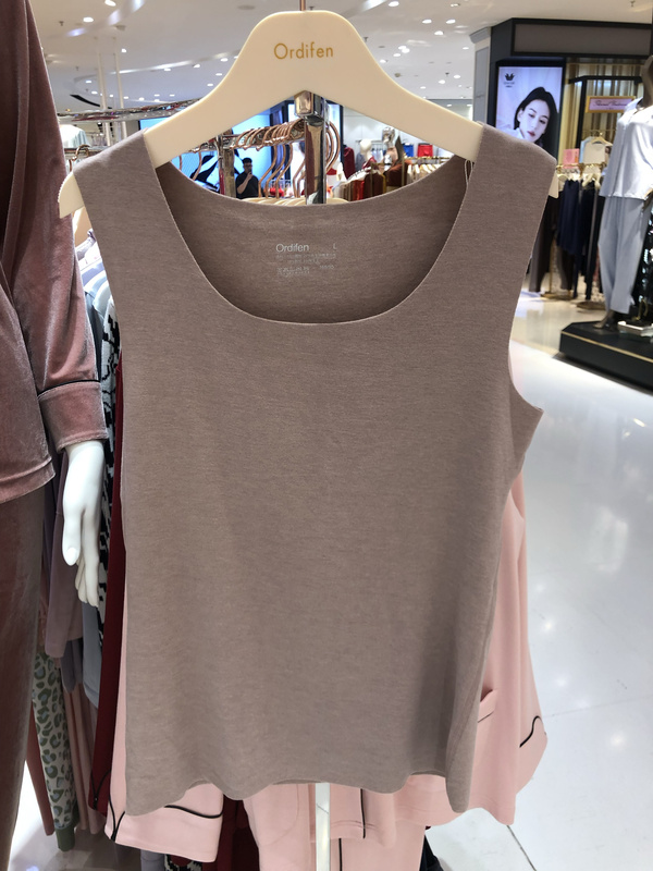 Oudifen's New Autumn and Winter Product: Women's Thermal Vest with Wool, Comfortable and Skin-Friendly, Sleeveless, Round Neck, Warm, Model Ow3402