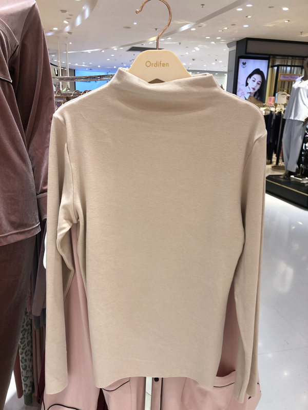 Oudifen 2024 Autumn and Winter Women's Warm Top Ow3513 Small Turtleneck Long-Sleeved Can Be Worn Outside