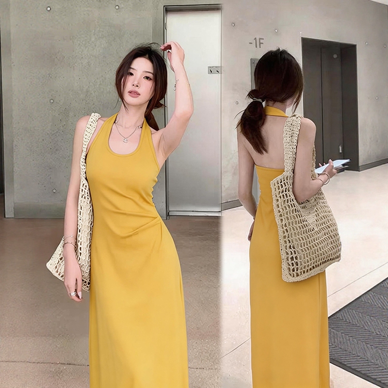 Ginger-Colored Slim-Fit Halter Neck Dress 2026 Summer Waist-Cinching Slimming Versatile Mid-Length A-Line Dress Long Dress