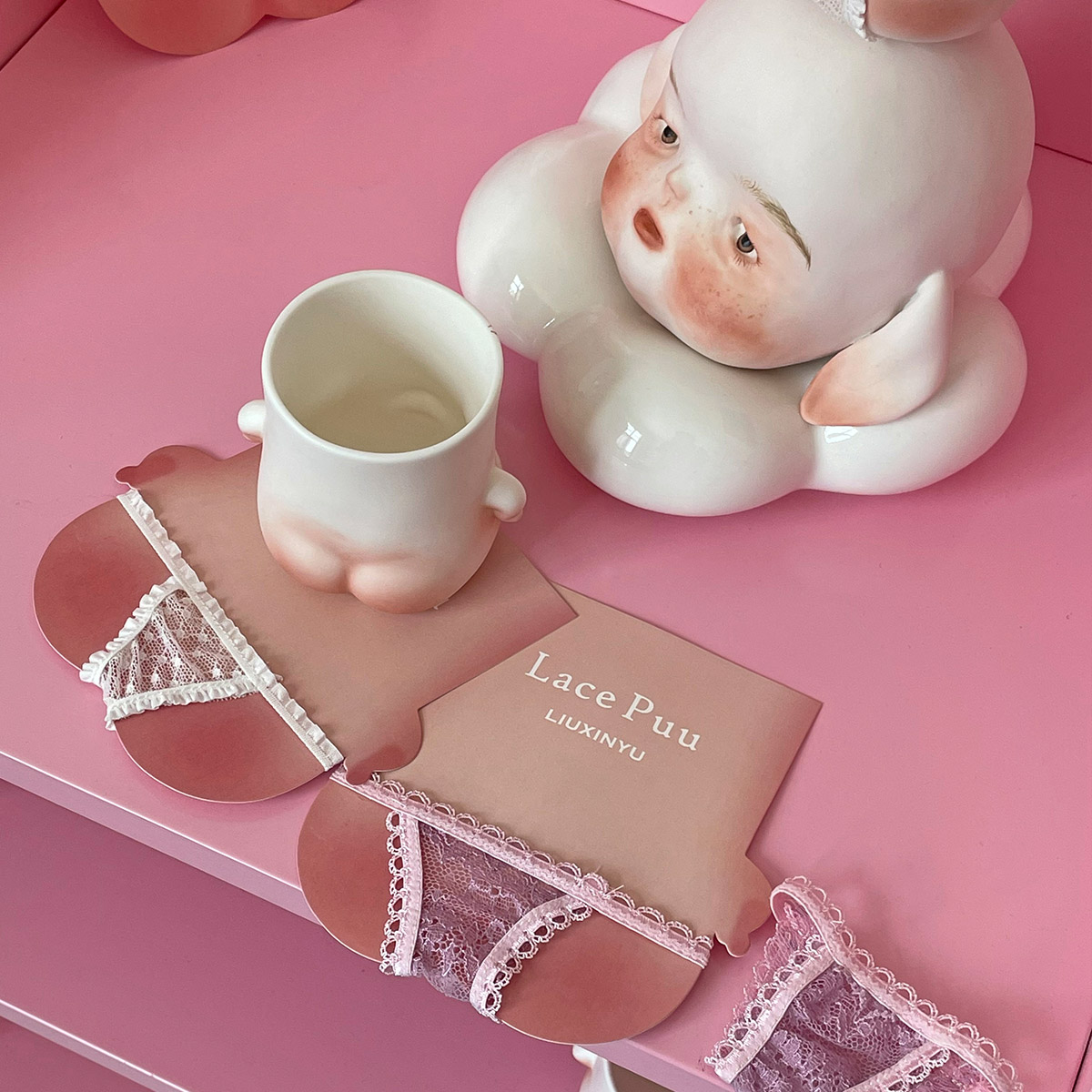 LIUXINYU｜Small inside lace of ass