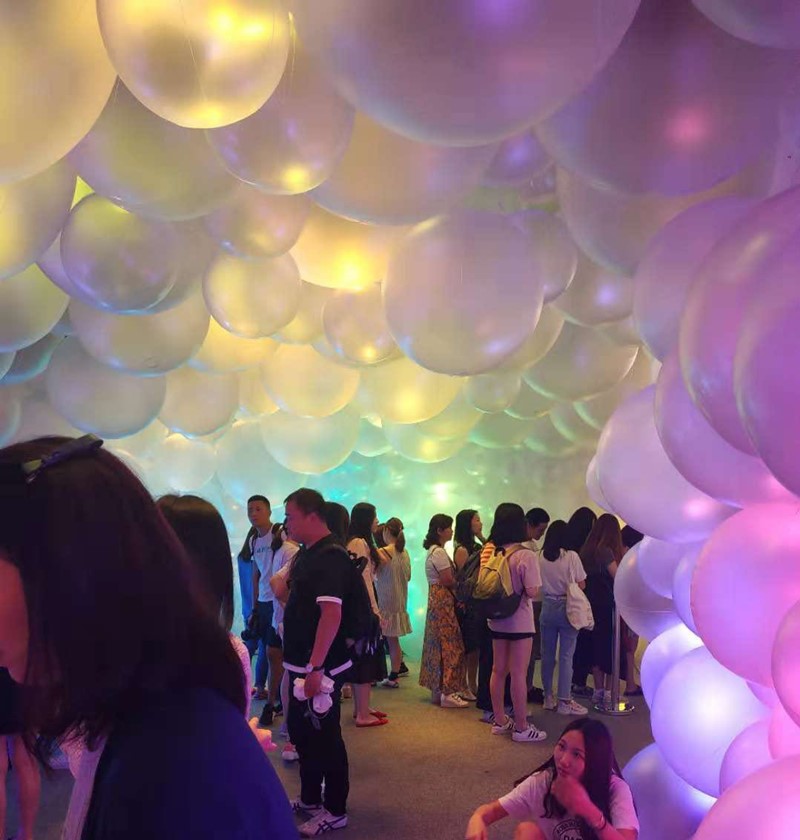 Frosted balloon inflatable translucent pvc splendid decoration balloon window Chen Mei pending beach balloon interaction