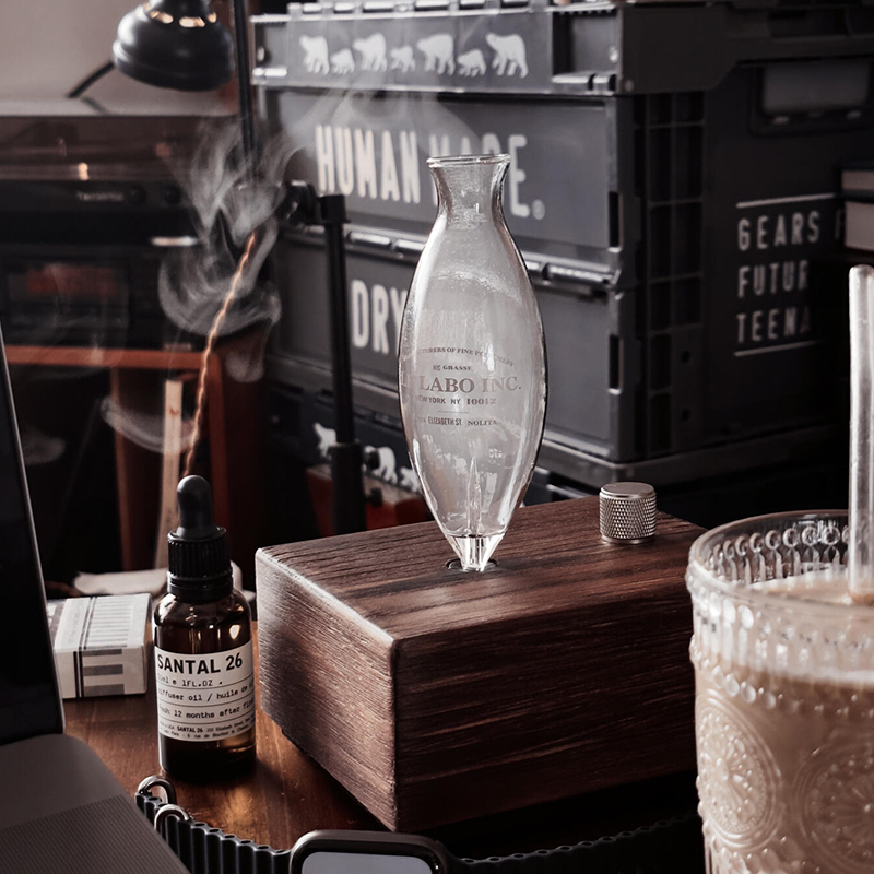 Lelabo Aromatherapy Machine Essential Oil Fragrance Machine Retro Cold Fragrance Device Holiday Gift Diffuser Home Automatic Fragrance Sprayer