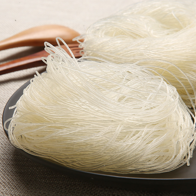 The old blacksmith corn flour is convenient for fan hot pot raw material fine powder vermicelli and grain fans 500 gr