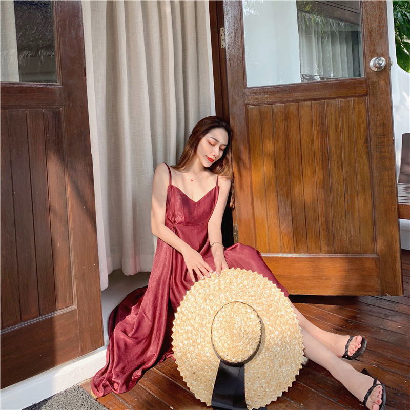 VK旗艦店 韓系露背雙開叉不規則飄逸無袖洋裝