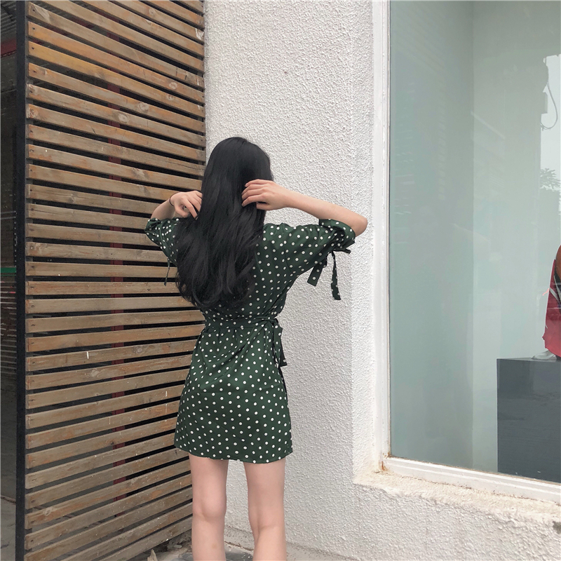 VK旗艦店 韓系圍兜式收腰波點襯衫短袖洋裝