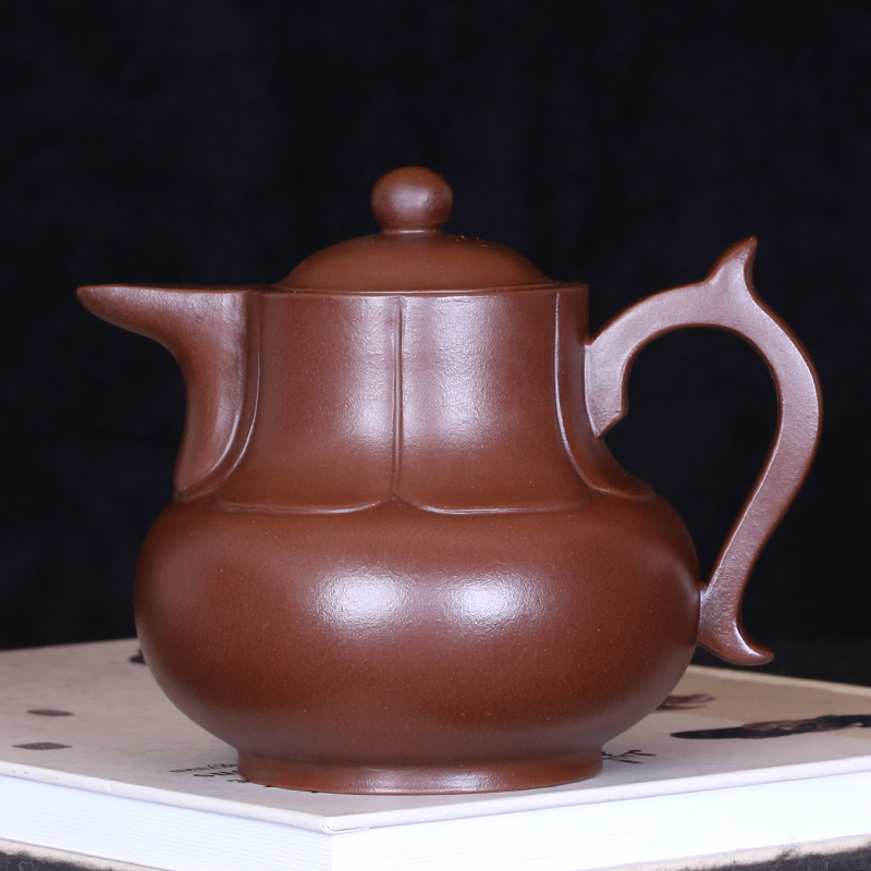 Taiwanese returning old purple clay pot, famous master Yu Guoliang handmade monk hat pot during the Republic of China