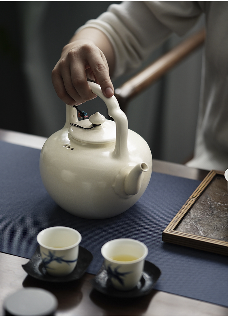 Cloud operation manual soda glaze white clay ceramic girder pot of boiled tea, slicing the jug kettle manual kettle