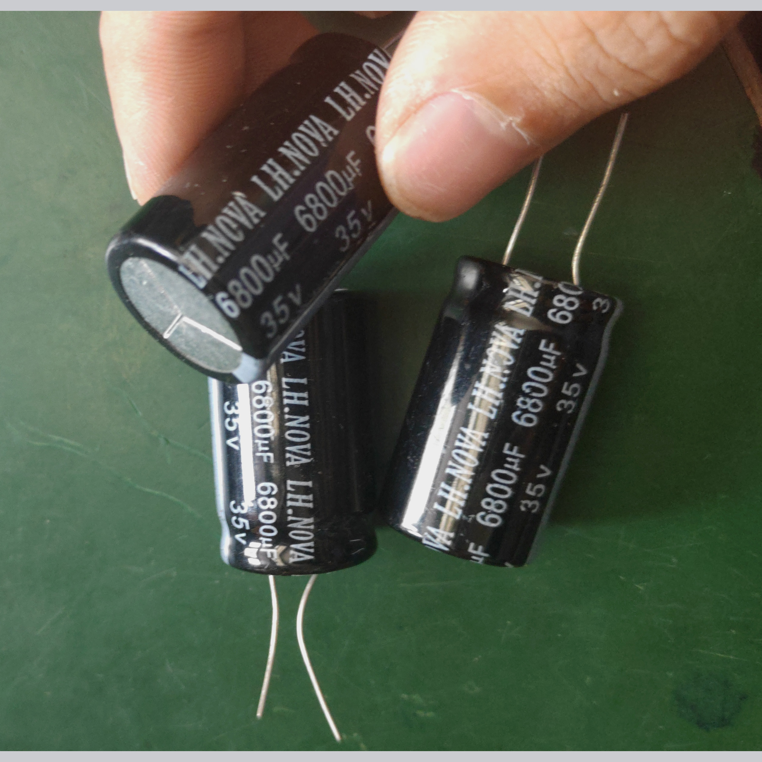 6800uF 35V power amplifier board rectified and filtered electrolytic capacitor 22 * 35mm