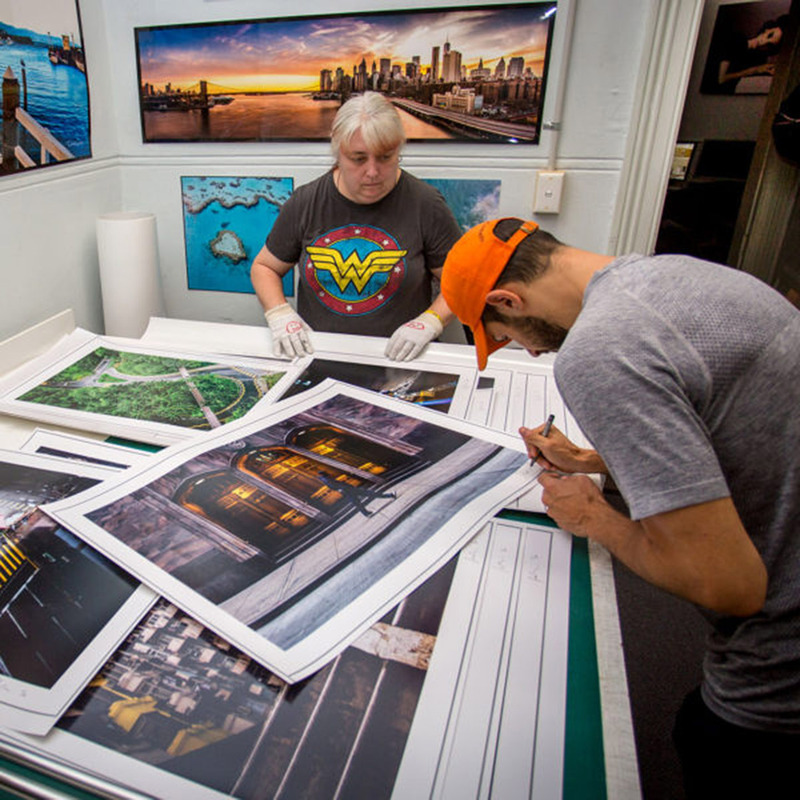 Print Photos of Wedding Dresses, Art Photos, Family Portraits, Baby Group Graduation Photos, 24 Large-Size Photos in High Definition