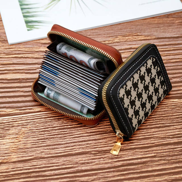 Houndstooth 2024 ໃບຂັບຂີ່ໃຫມ່ anti-degaussing card holder ສໍາລັບແມ່ຍິງ, ຮູບແບບທີ່ນິຍົມ, ກະທັດຮັດ, exquisite, high-end, ຫຼາຍຊ່ອງໃສ່ບັດ, ຄວາມຈຸຂະຫນາດໃຫຍ່