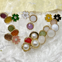 Ladies shirt shirt top decoration pearl diamond button button button cardigan shirt shirt cuff flower metal button