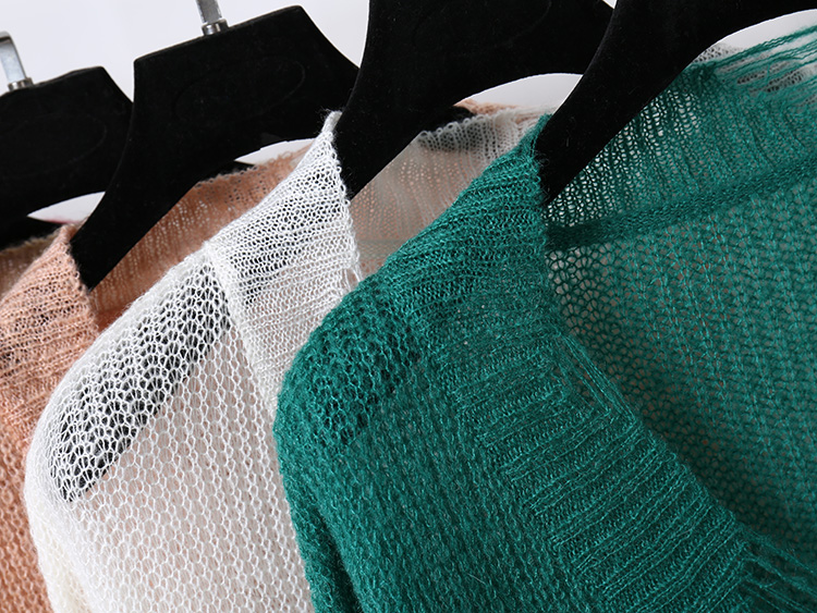 Mùa thu mới màu xanh lá cây v-áo thun mohair áo len nữ màu rắn lỗ áo chín điểm tay áo len phần mỏng thủy triều áo cardigan nữ