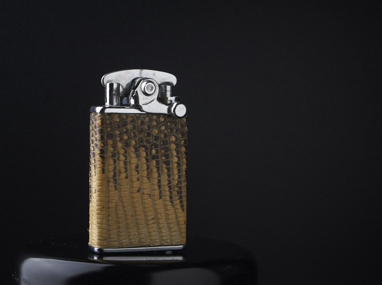 1930s British production of Colibri Kickstart rocker Antique Kerosene Lighter Rare Square long version