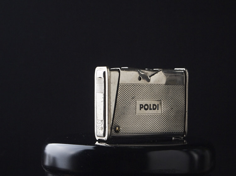 The rare 1930s KW Carl Widen 700 antique lighter collection of kerosene lighter