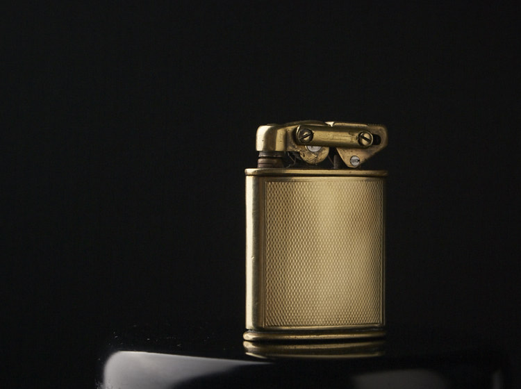 1930s German kw Calviden link structure by press type antique kerosene lighter 14k gold cover