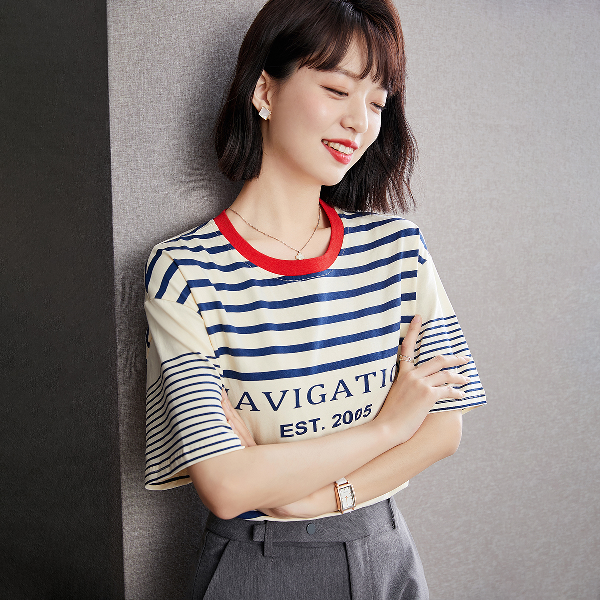 Short sleeve T-shirt, long-sleeve, top, western style, loose fit, fitted Short sleeve T-shirt, long-sleeve, top, western style, loose fit, fitted