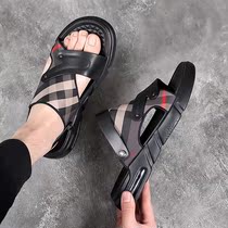 Sandals mens summer 2022 new beach slippers for external wear and soft bottom non-slip outdoor driving casual cool tug