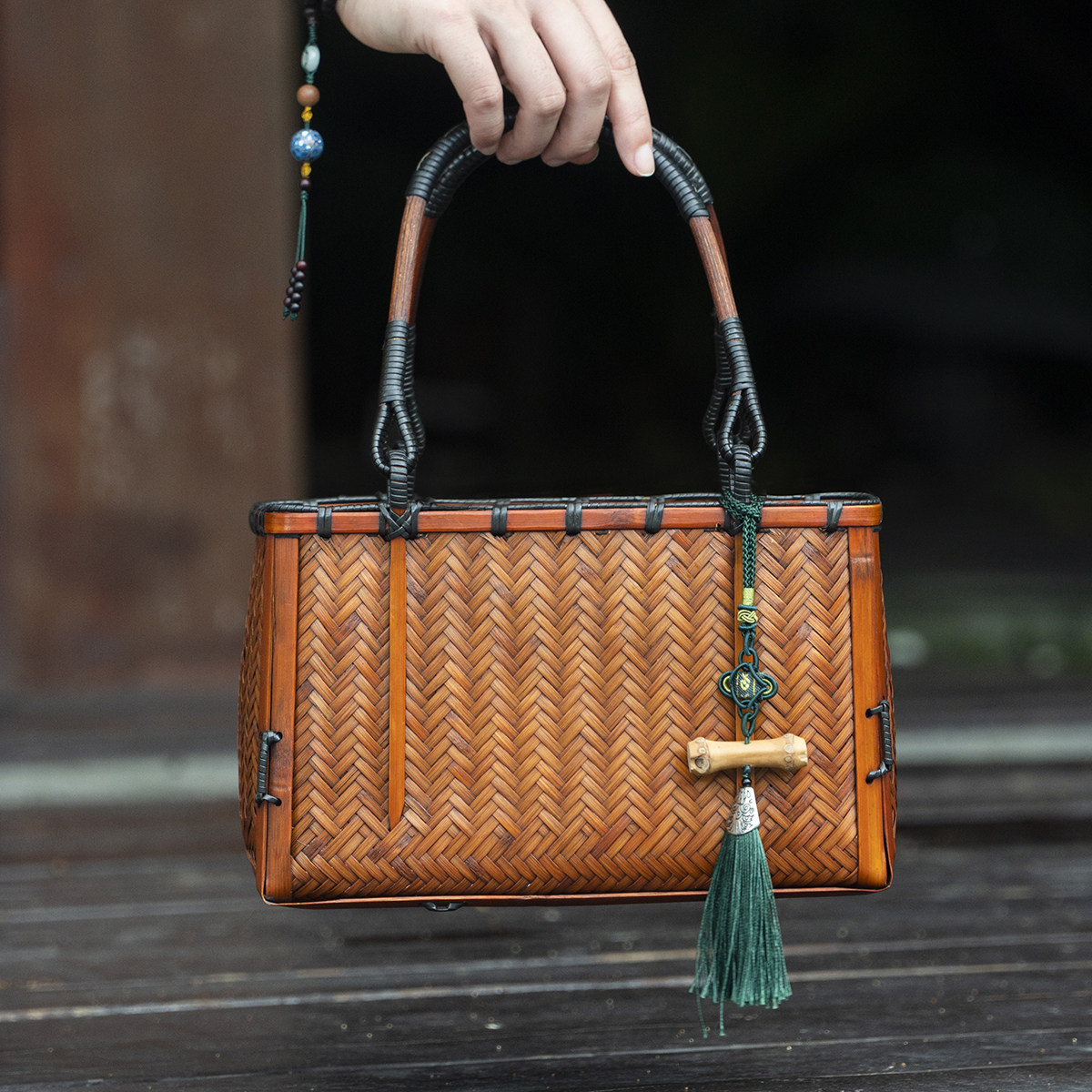 Master Qiu Retro Hand-Woven Bamboo Bag, Artistic Style Cotton-Lined Chinese Hanfu Bag, Hard-Shell Handheld Woven Bag