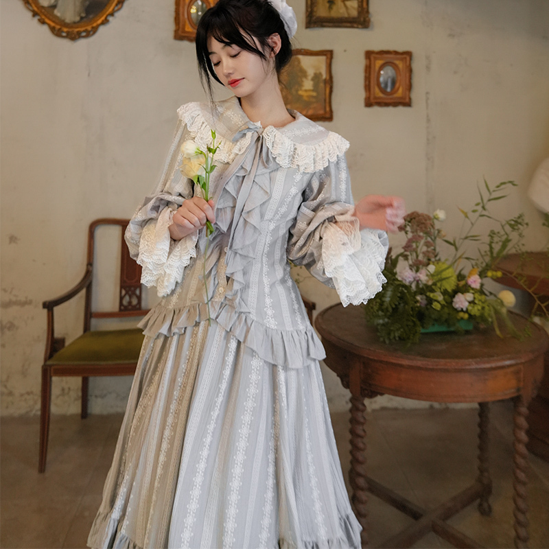 Mi Ai's Original Work, "Moonlight Silver Frost, a Palace-Style Vintage Tencel Jacquard Ruffled Waist-Cinching Shirt and Long Skirt Set for Autumn Mi Ai's Original Work, "Moonlight Silver Frost, a Palace-Style Vintage Tencel Jacquard Ruffled Waist-Cinching Shirt and Long Skirt Set for Autumn