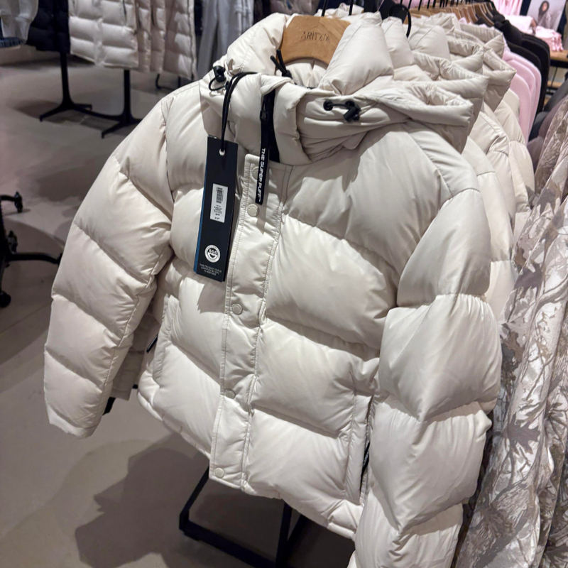 Canada's Aritzia Super Puff down Jacket Matte Puff Goose down Hooded Warm Four-Compartment Jacket for Women
