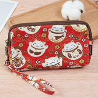 С молнией, красный, на удачу