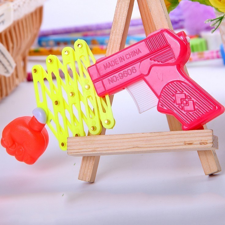 Full of people creative flex guns Children Toys Toy Fist Guns Blaster Toy Gun Elastic Gun Magic Gun