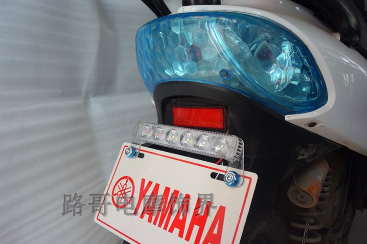 Xe máy điện, WISP, cưỡi, đèn phanh sửa đổi, đỏ và xanh, lừa đảo, đèn hậu nhấp nháy, đèn biển số, đèn trang trí đèn led xe máy future