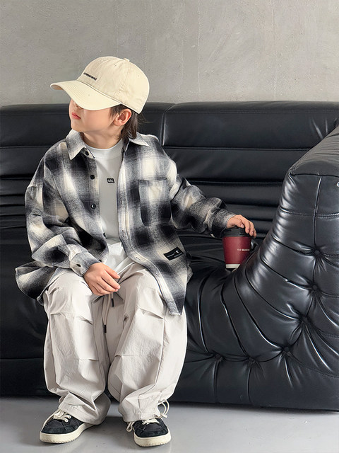 Children's Clothing Boys' Shirts Spring and Autumn 2025 New Autumn Boys' Shirts for Older Children Long-Sleeved Jackets Cool and Trendy