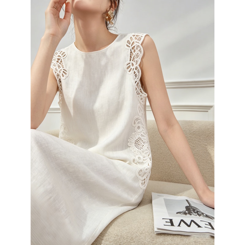 White Linen Embroidered Hollow-Out Sleeveless Vest Dress for Women 2026, Very Pretty, Suitable for Beach Wear, New Summer Style