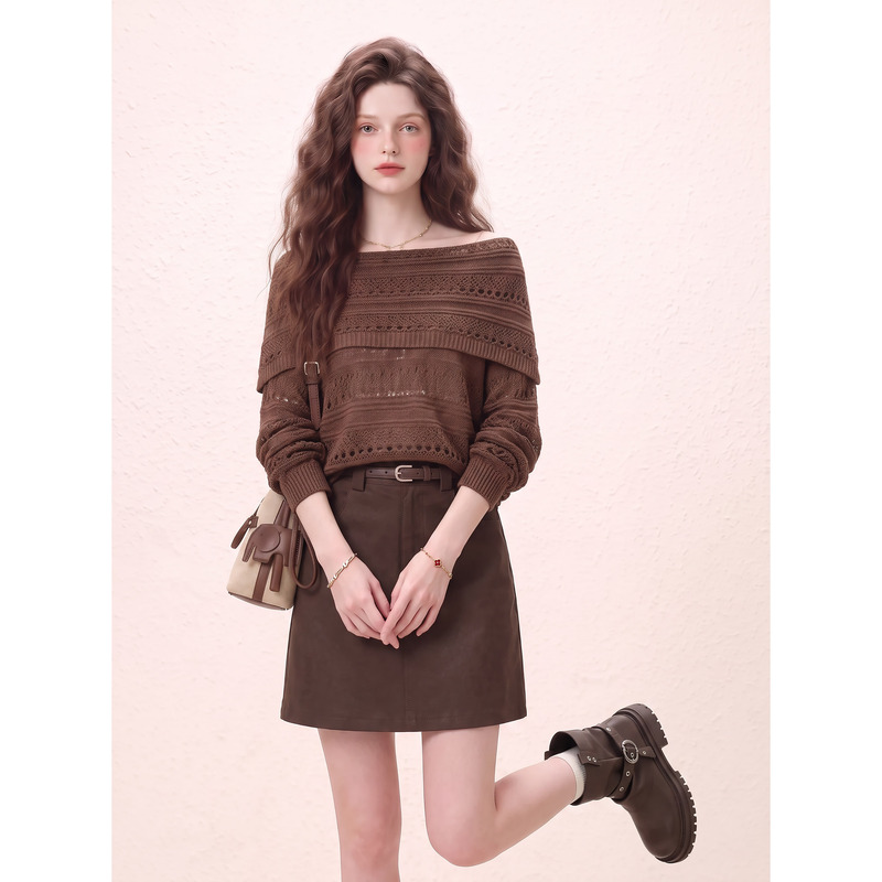 Vintage One-Shoulder Hollow-Out Loose Off-Shoulder Long-Sleeve Sweater Unique and Beautiful Thin Knit Top for Women 2026 New Style