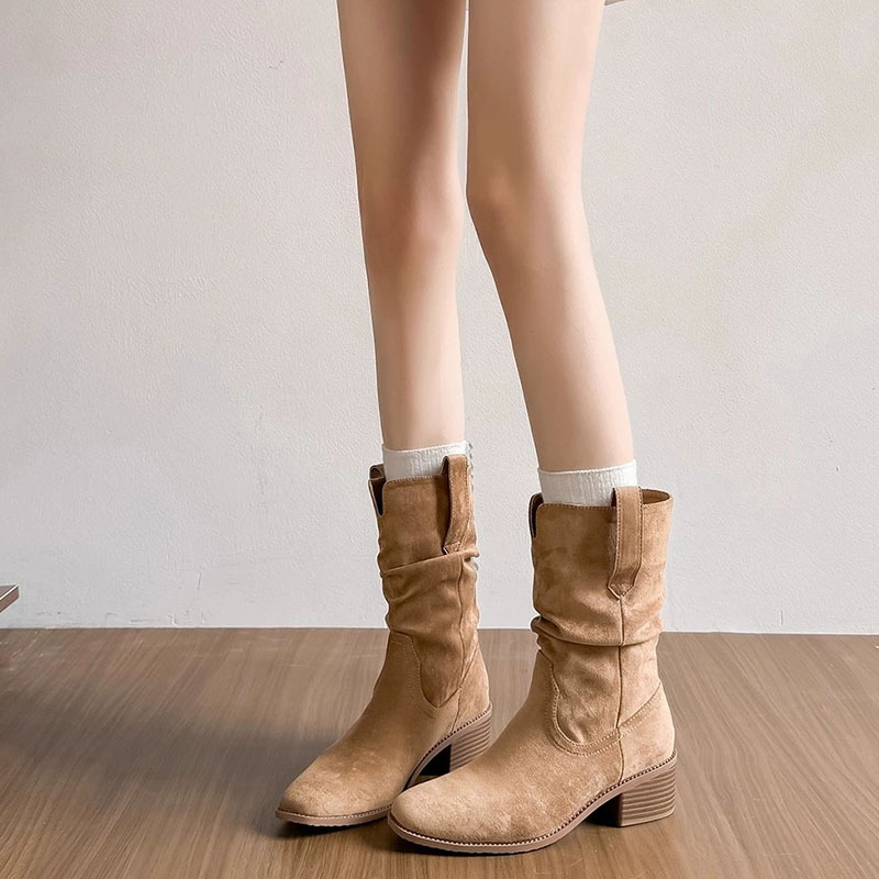 Mid-Calf High-Heeled Khaki Boots for Women, Pointed Toe Versatile Retro Hong Kong Style Slimming Martin Boots, New for Spring and Autumn 2026