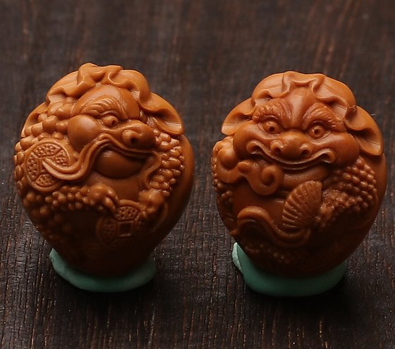 Hand-carved olive core and iron core, the best mascot for doing business and bringing good fortune.