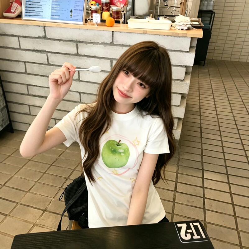 Nxy American Style Trendy Green Apple Print White Short-Sleeve T-Shirt for Women, Summer Round Neck Slim Fit Flattering Top, Sweet Style