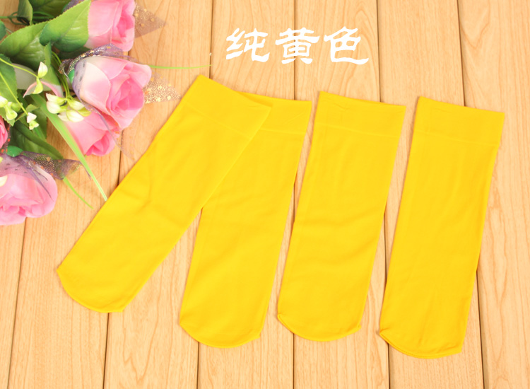 Đàn ông và phụ nữ đã kết hôn vớ nhung mỏng không thấm nước vớ không có gót lớn màu vàng đỏ cô dâu chú rể vớ y khoa
