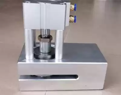 Pneumatic punching machine punching machine 6mm small round hole butterfly hole aircraft PE film 3mm bag making machine punching machine pneumatic