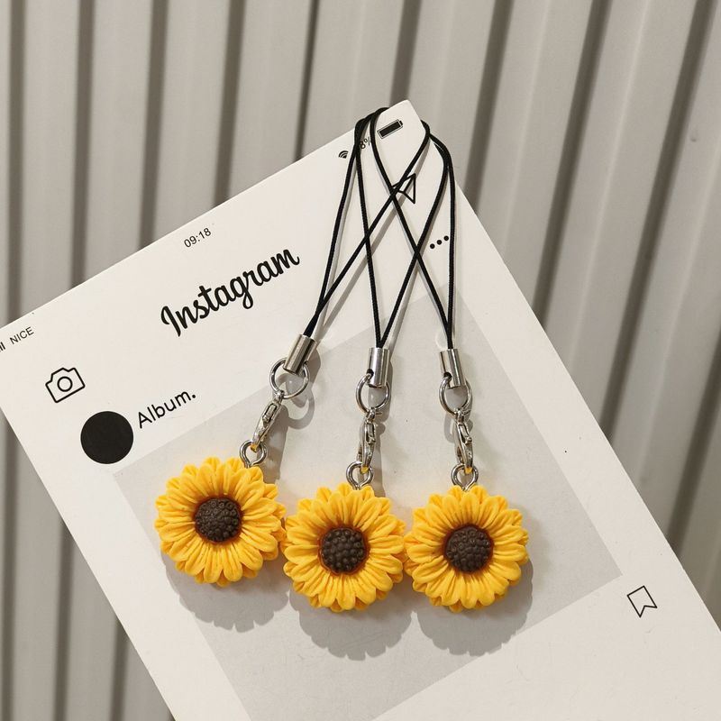 Winning the First Prize in One Fell Swoop, Sunflower Flower Pendant, Girly Heart ins Best Friend Gift, Student Backpack Accessory, Phone Chain Decoration