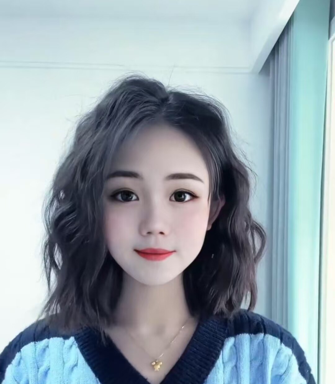 石 运 阁的LOGO