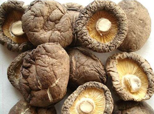 Small shiitake mushrooms 250g meat thick winter mushrooms new dry goods Northeast mushrooms 2 catties dried Xiangru fungi