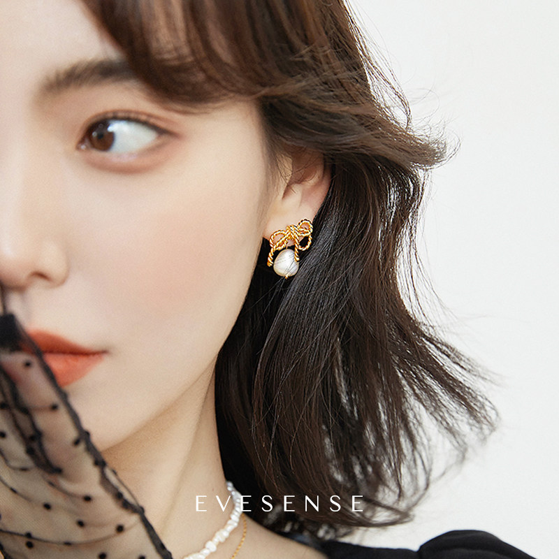 EVESENSE Lilith Asymmetric Bow Natural Baroque Pearl Earrings Vintage French New Earrings