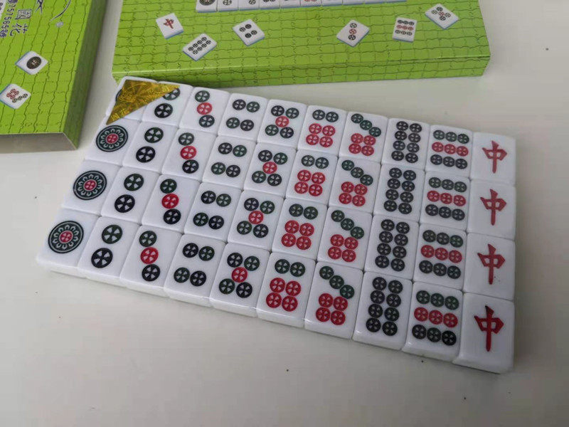 28 bar creakhand Taiwan font small number Fujian bulldog green blue bamboo silk 40 only red medium beef cattle cards