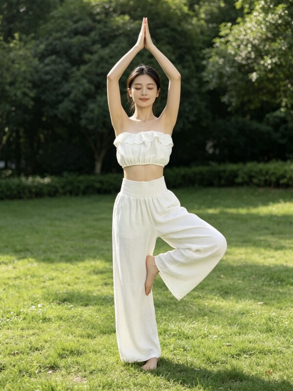 New Style Non-Slip Yoga Tube Top with Lace Design, Lightweight Breathable Loose Casual Wide-Leg Pants New Style Non-Slip Yoga Tube Top with Lace Design, Lightweight Breathable Loose Casual Wide-Leg Pants